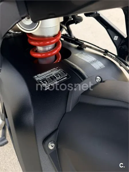 BMW S 1000 XR - Vista 8
