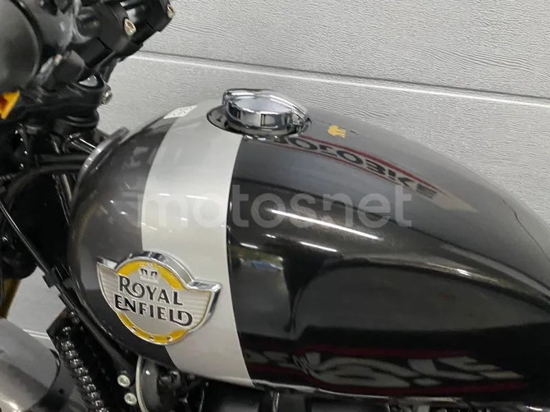 Royal Enfield Bear 650 - Vista 15