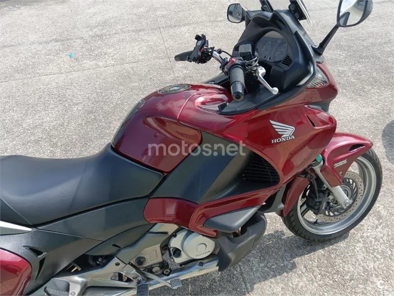 Honda NT700V Deauville - Vista 3