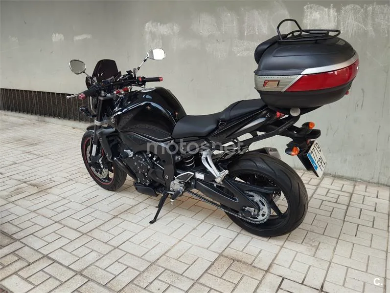 Yamaha FZ1 - Vista 3