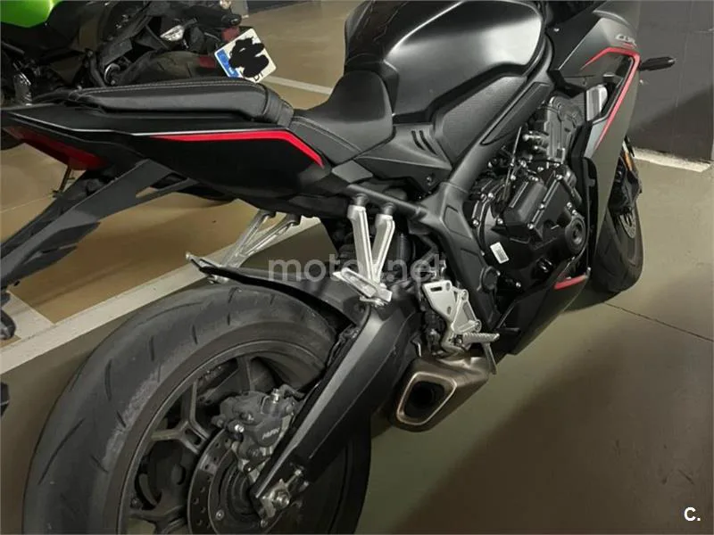 Honda CBR650R - Vista 3
