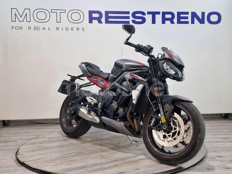 Triumph Street Triple - Vista 5