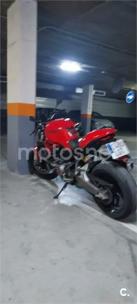 Ducati Monster 821 - Vista 14