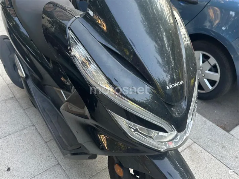 Honda PCX125 - Vista 3