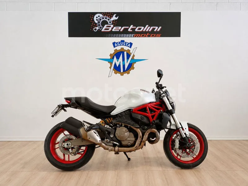 Ducati Monster 821 6795 € 2016 Alicante - 1