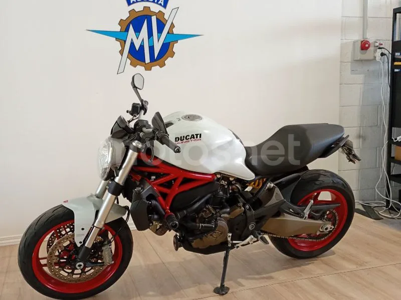 Ducati Monster 821 - Vista 6