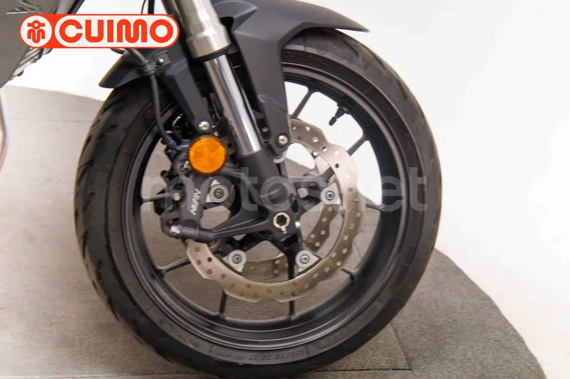 Honda CB750 Hornet - Vista 15