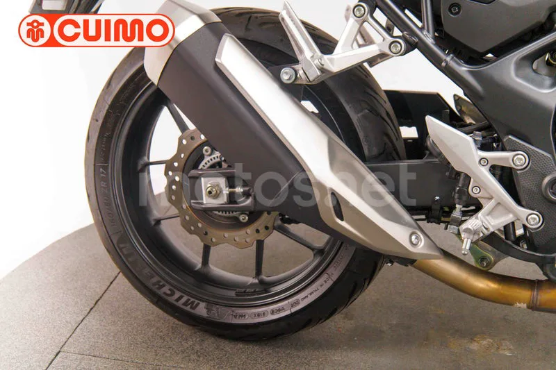 Honda CB750 Hornet - Vista 18