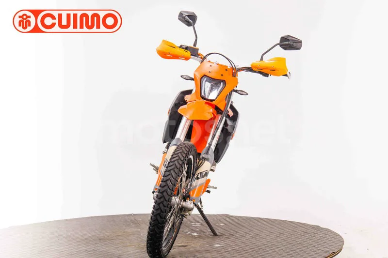 KTM 690 Enduro R - Vista 10