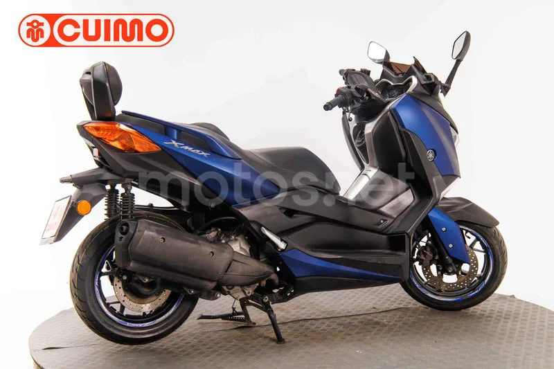 Yamaha XMAX 300 - Vista 4