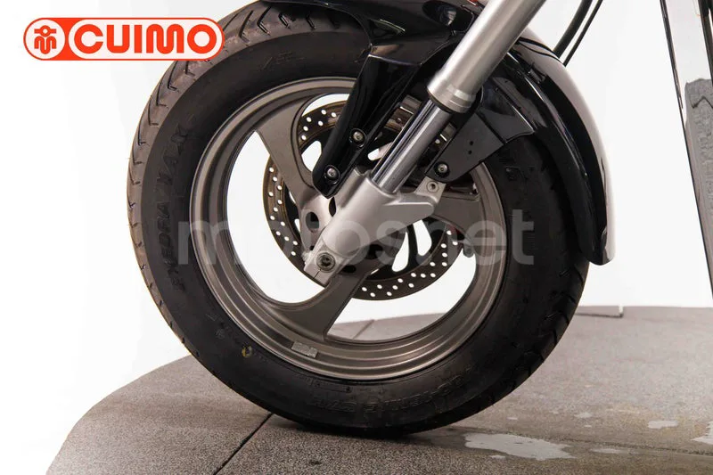 Suzuki Intruder M800 - Vista 28