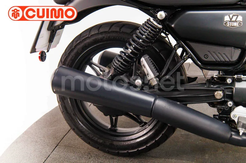 Moto Guzzi V7 - Vista 16