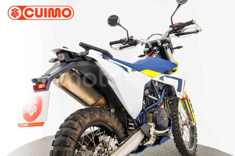 Husqvarna 701 Enduro - Vista 16
