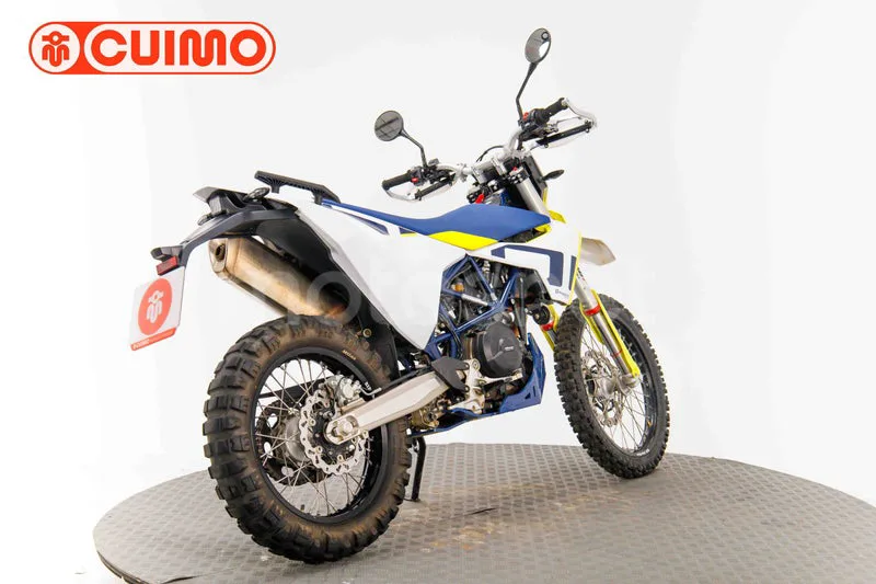 Husqvarna 701 Enduro - Vista 4