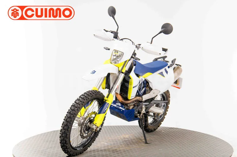 Husqvarna 701 Enduro - Vista 9