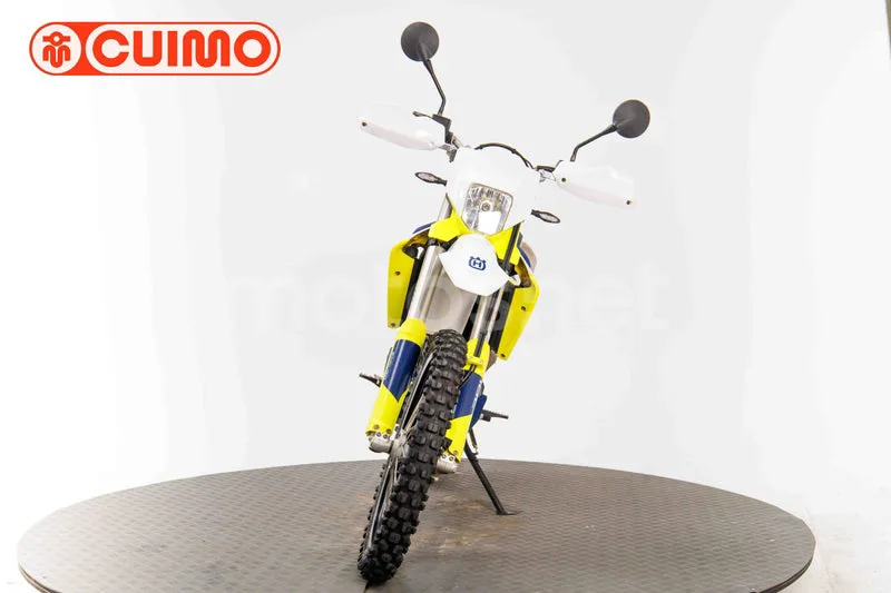 Husqvarna 701 Enduro - Vista 10