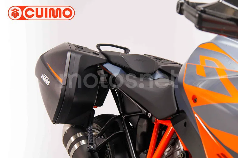 KTM 1290 Super Duke GT - Vista 12