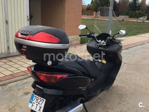 Honda Forza 250 EX - Vista 3