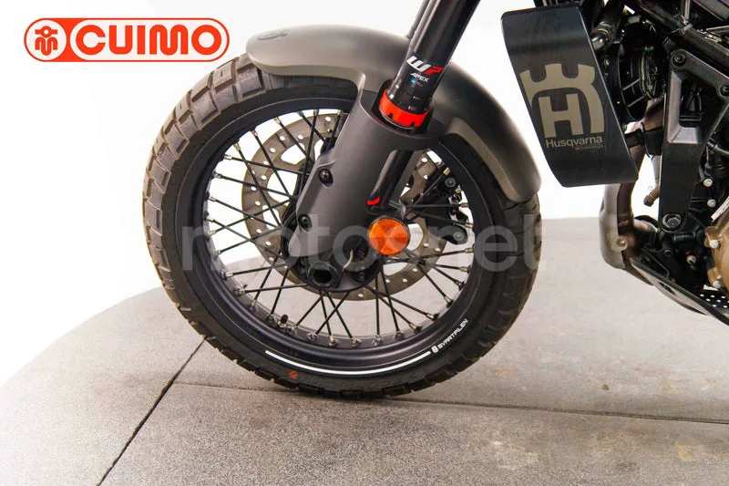 Husqvarna Svartpilen 125 - Vista 26