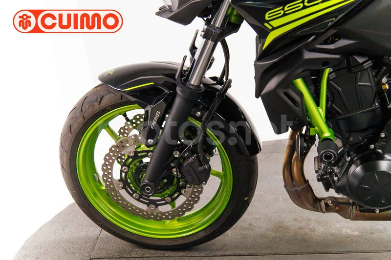 Kawasaki Z650 - Vista 21