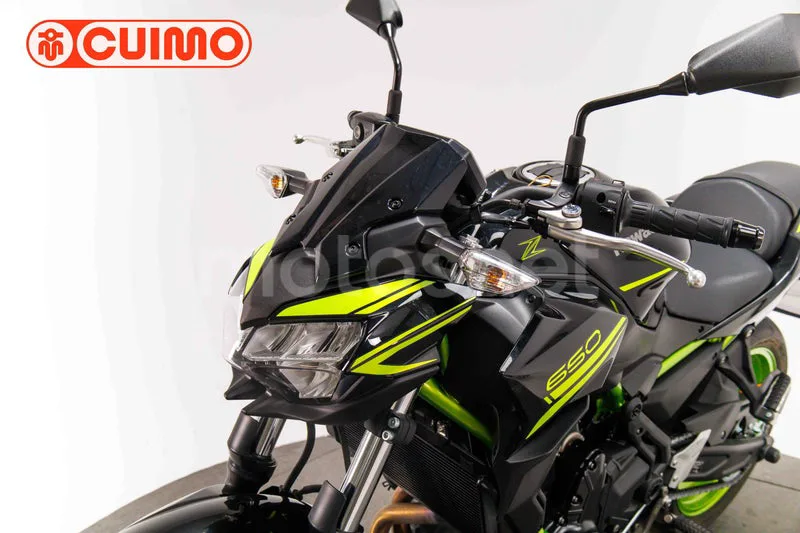 Kawasaki Z650 - Vista 22