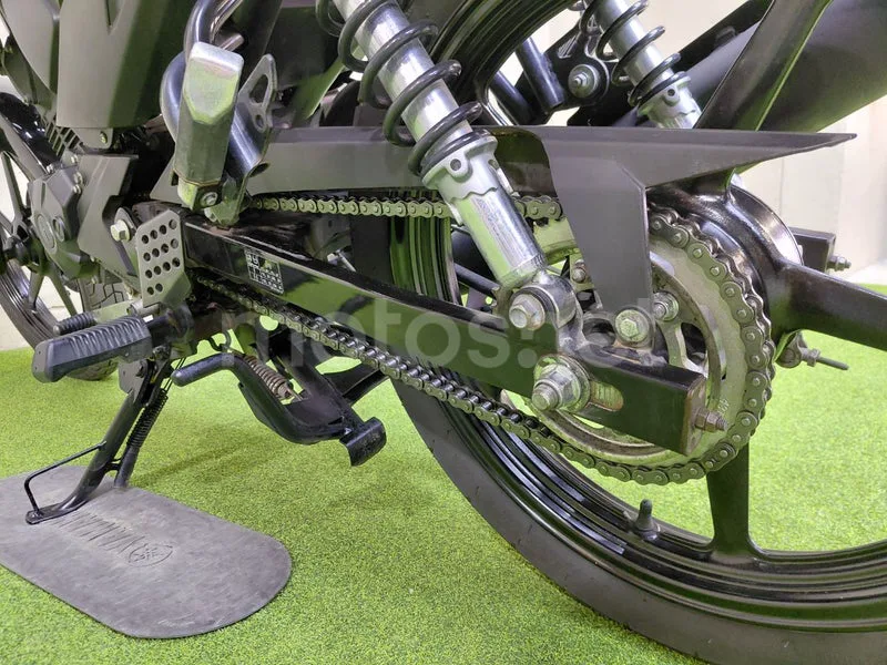 Yamaha YS125 - Vista 15