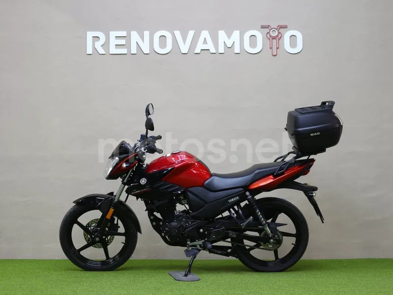 Yamaha YS125 - Vista 4