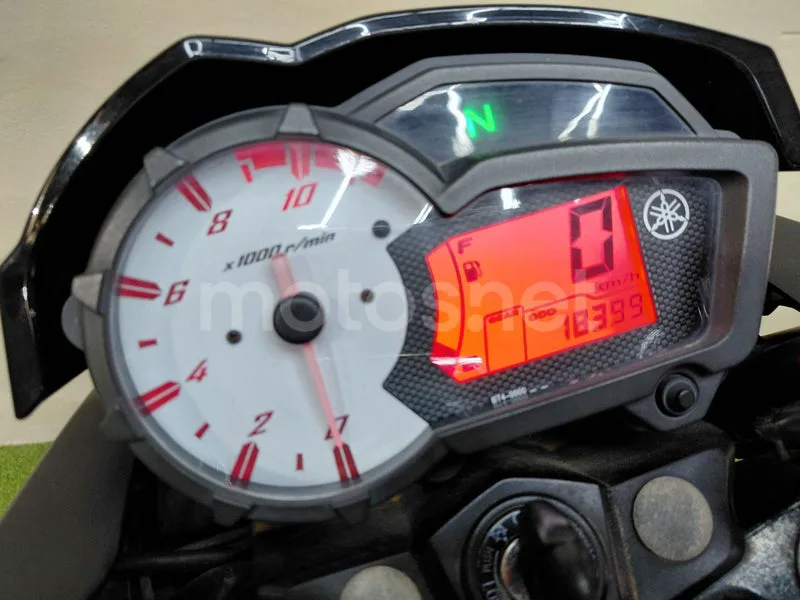 Yamaha YS125 - Vista 7