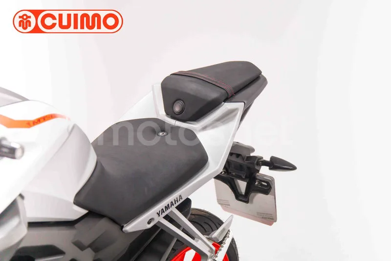 Yamaha MT-125 - Vista 23