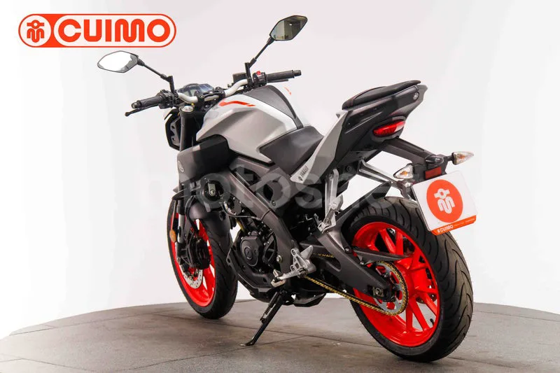 Yamaha MT-125 - Vista 6