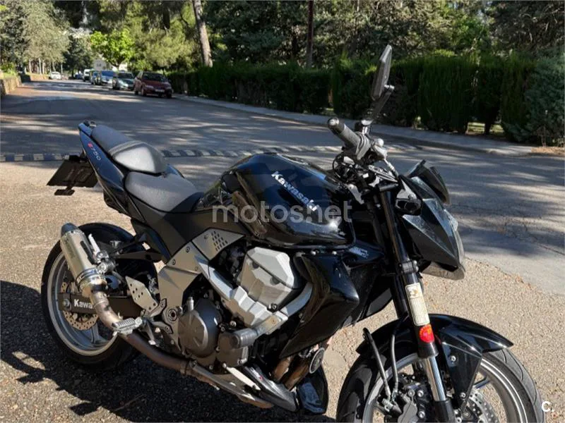 Kawasaki Z750 - Vista 10