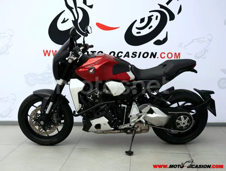 Honda CB1000R - Vista 7