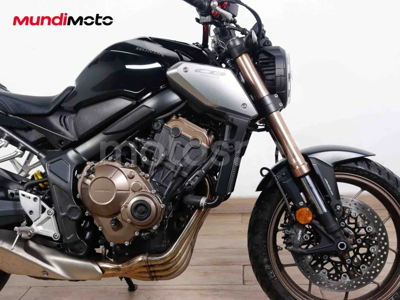 Honda CB650R - Vista 19