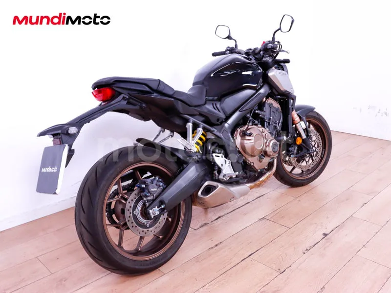 Honda CB650R - Vista 3