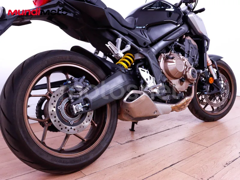 Honda CB650R - Vista 4