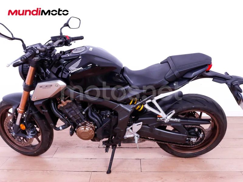 Honda CB650R - Vista 6