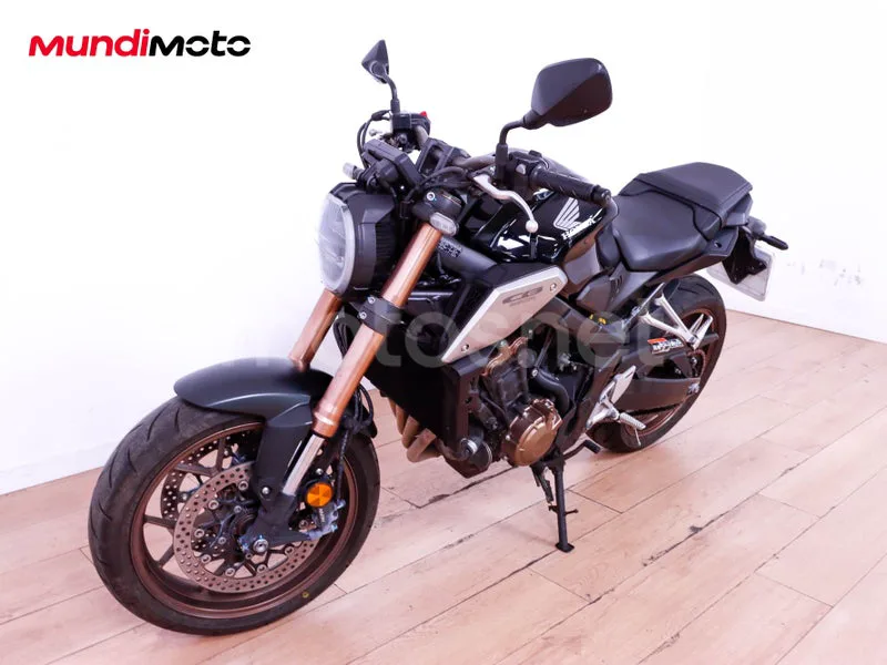 Honda CB650R - Vista 7
