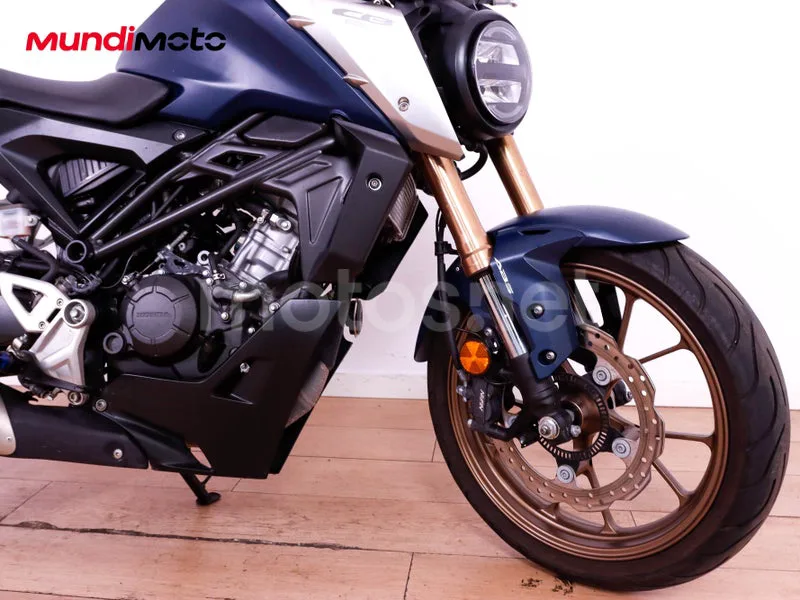 Honda CB125R - Vista 34