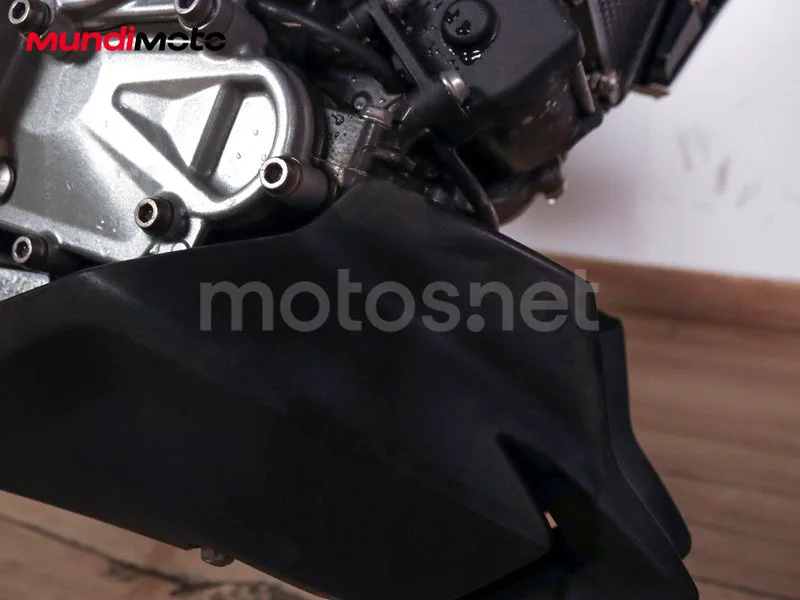 BMW G 310 R - Vista 24