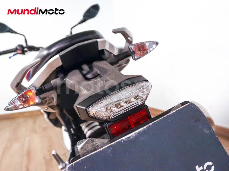 BMW G 310 R - Vista 9