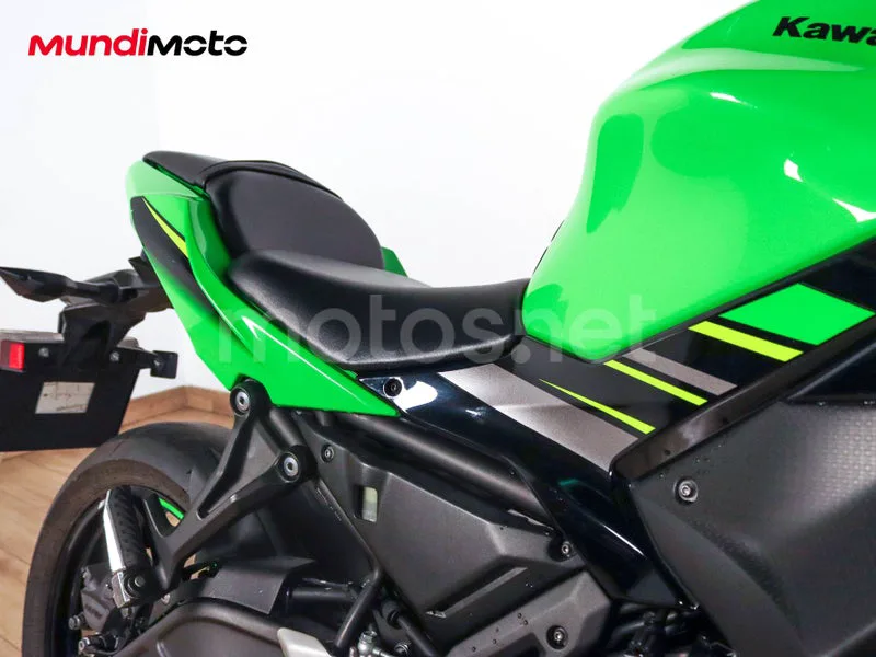 Kawasaki Ninja 650 - Vista 28