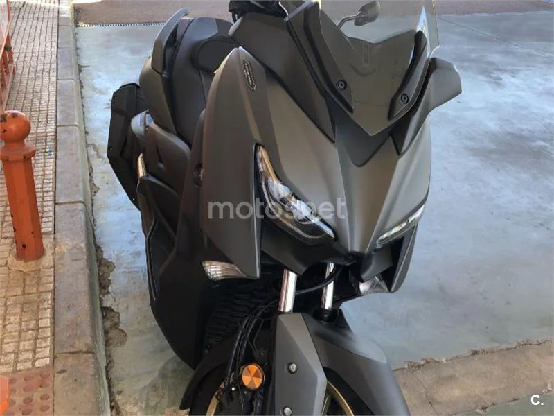 Yamaha XMAX 400 4500 € 2021 Badajoz - 1