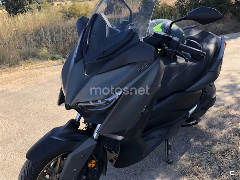Yamaha XMAX 400 - Vista 4