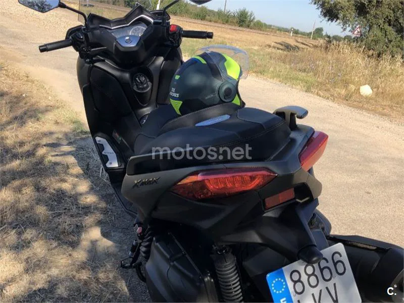 Yamaha XMAX 400 - Vista 5
