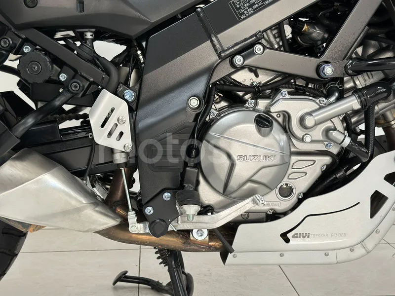 Suzuki V-Strom 650XT - Vista 30