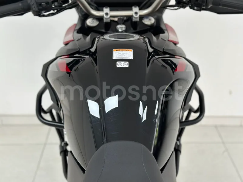 Suzuki V-Strom 650XT - Vista 8
