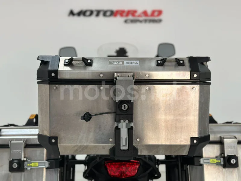 Suzuki V-Strom 650XT - Vista 10