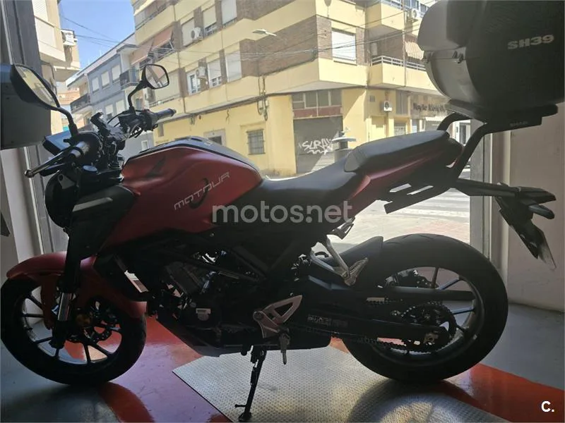 Honda CB125R - Vista 8