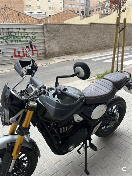 Triumph Scrambler 400 X - Vista 4