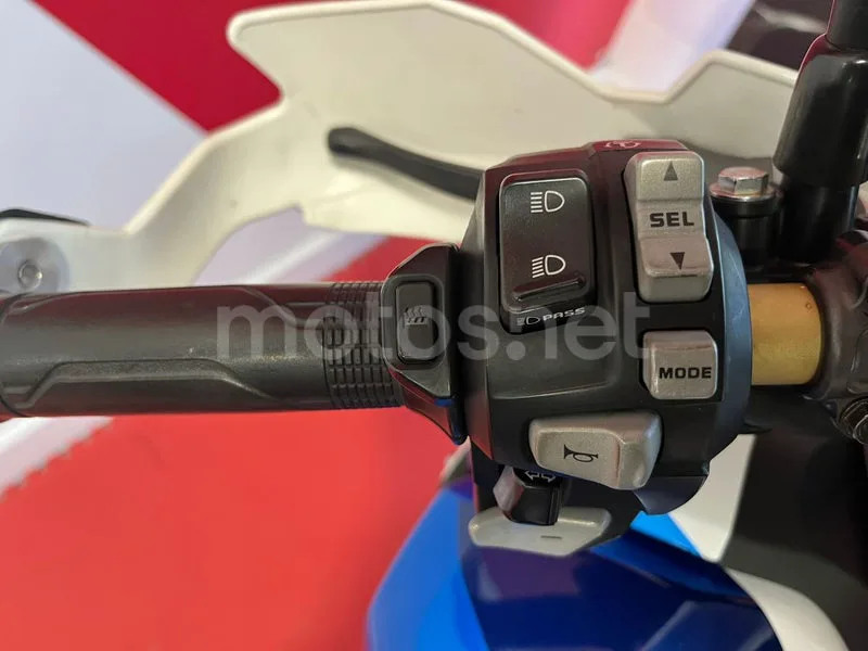 Honda CRF1000L Africa Twin - Vista 5